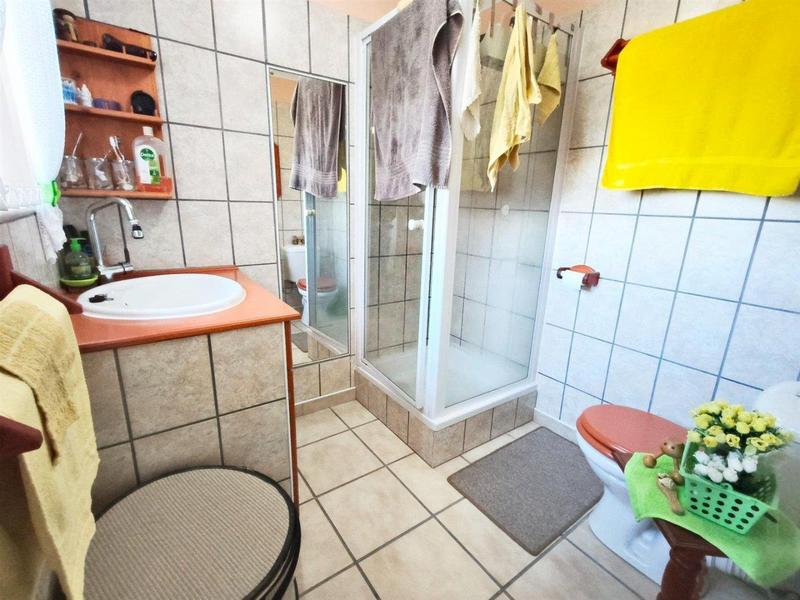 3 Bedroom Property for Sale in Fraaiuitsig Western Cape